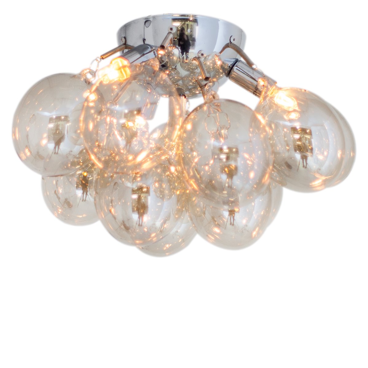 Gross Ø30 Rav plafond Fra By Rydéns - Brutto plafond kommer i tv&aring; forskellige st&oslash;rrelser; &Oslash; 30 cm og &Oslash; 50 cm.
