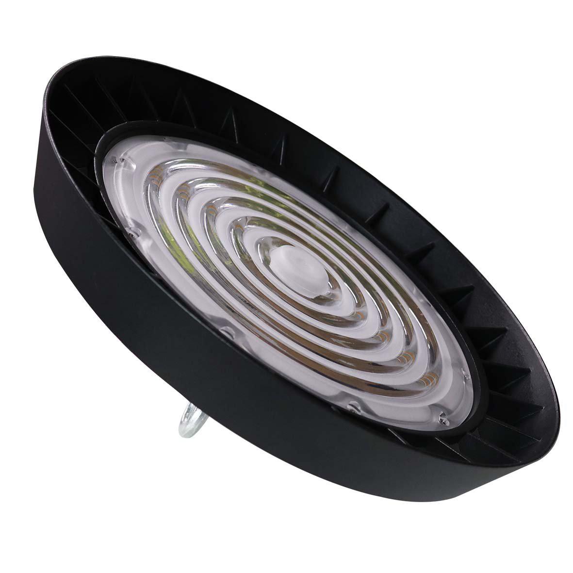 Highy High Bay 100W 4000K Sort Fra Designlight - Highy giver dig et overkommeligt alternativ til generel belysning af større områder uden at gå på kompromis med lyskvaliteten.