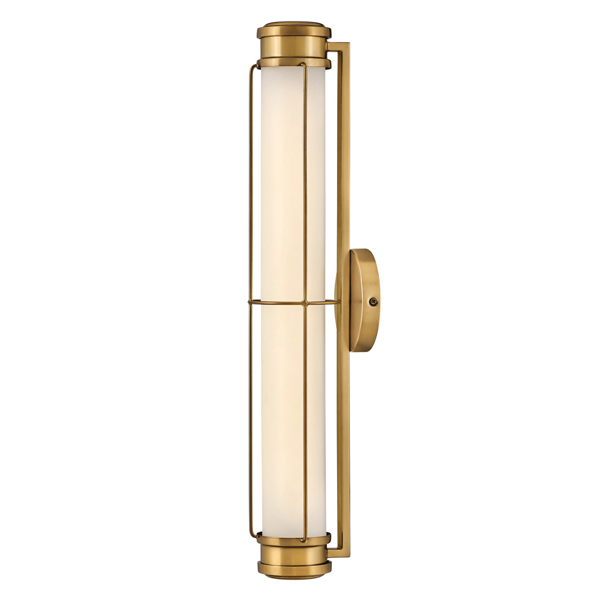 Saylor 60cm Messing badeværelseslampe Fra Elstead Lighting - Lampen er lavet af metal med en varm messingfinish og har et aflangt opalglas, der spreder et j&aelig;vnt og fint lys.
