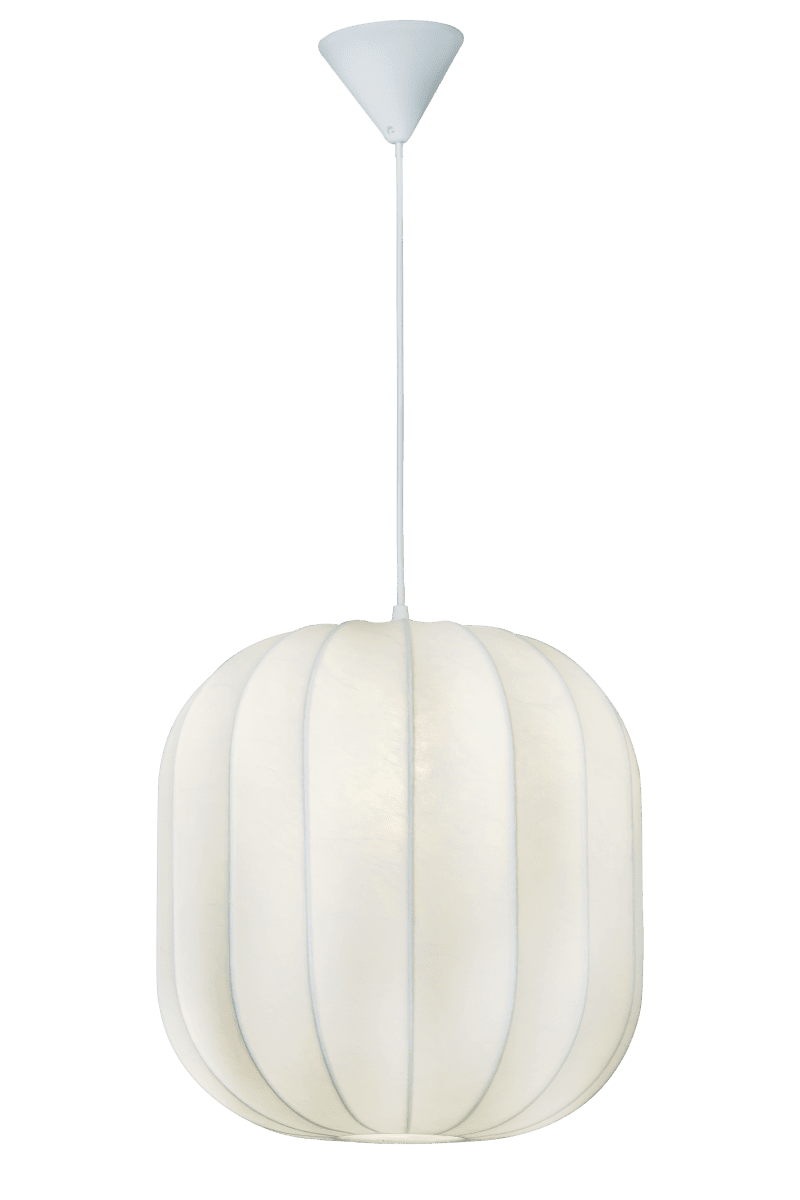 Julie Ø38 Hvid loftslampe Fra Aneta Lighting - Julie giver et blødt lys og ser lige så flot ud i stuen som i køkkenet eller soveværelset.