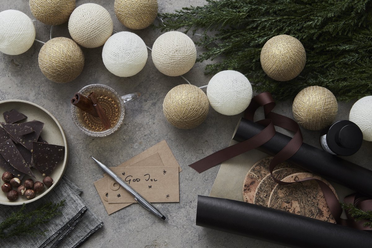 Irislights Gold 35-lights Guld Fra Irislights - Produktet er h&aring;ndlavet, og variationer i farve, form og st&oslash;rrelse kan forekomme.