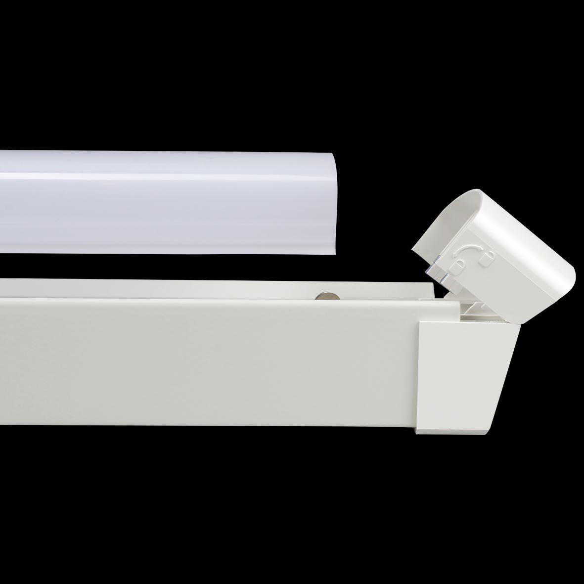 Liny Basic 3000K 130cm Hvid Fra Designlight - Liny Basic er en robust og energieffektiv industriarmatur med LED-teknologi, designet til generel belysning i industrielle og forretningsm&aelig;ssige milj&oslash;er, hvor varmt hvidt lys &oslash;nskes.