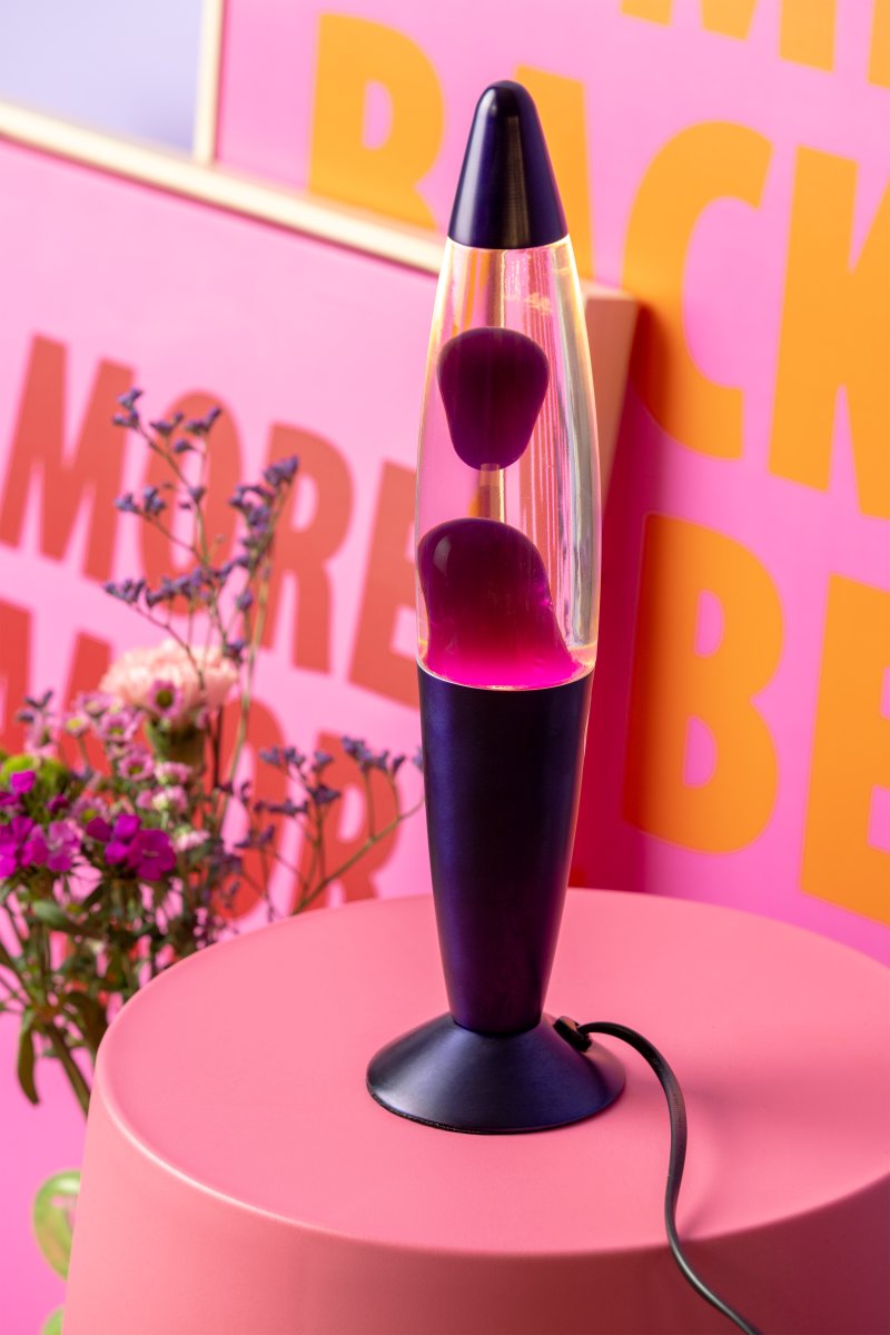 Rocket 35cm Lilla børnelampe Fra Leitmotiv - Lavalampen giver et blødt, levende lys, der bevæger sig i organiske former, perfekt til et børneværelse eller som en kreativ og dekorativ detalje i hjemmet.