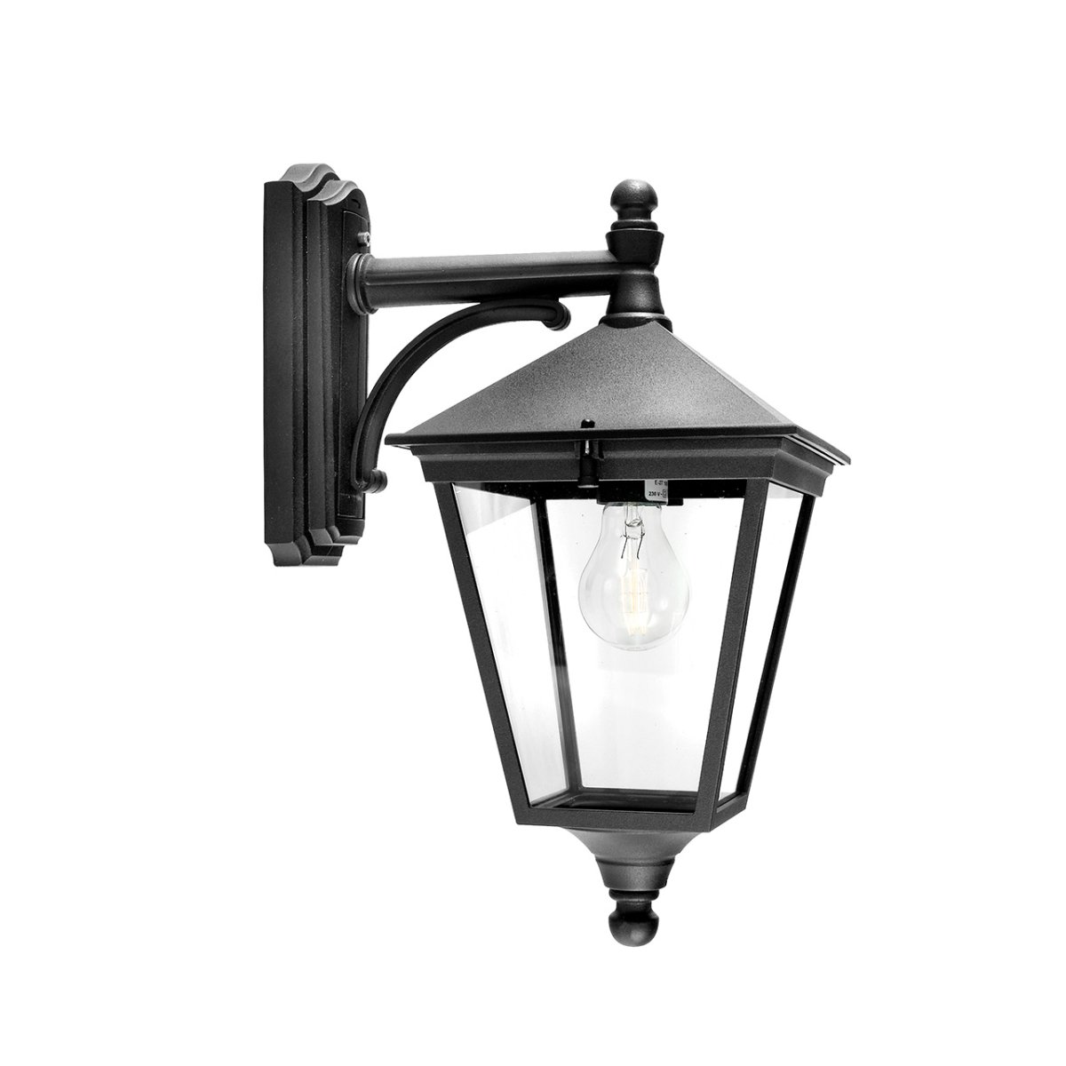 London Sort udendørslampe Fra Norlys - Med sin traditionelle form og solide materialevalg er den perfekt til at oplyse indgange, haver eller gangstier med en behagelig og klar sk&aelig;rm.