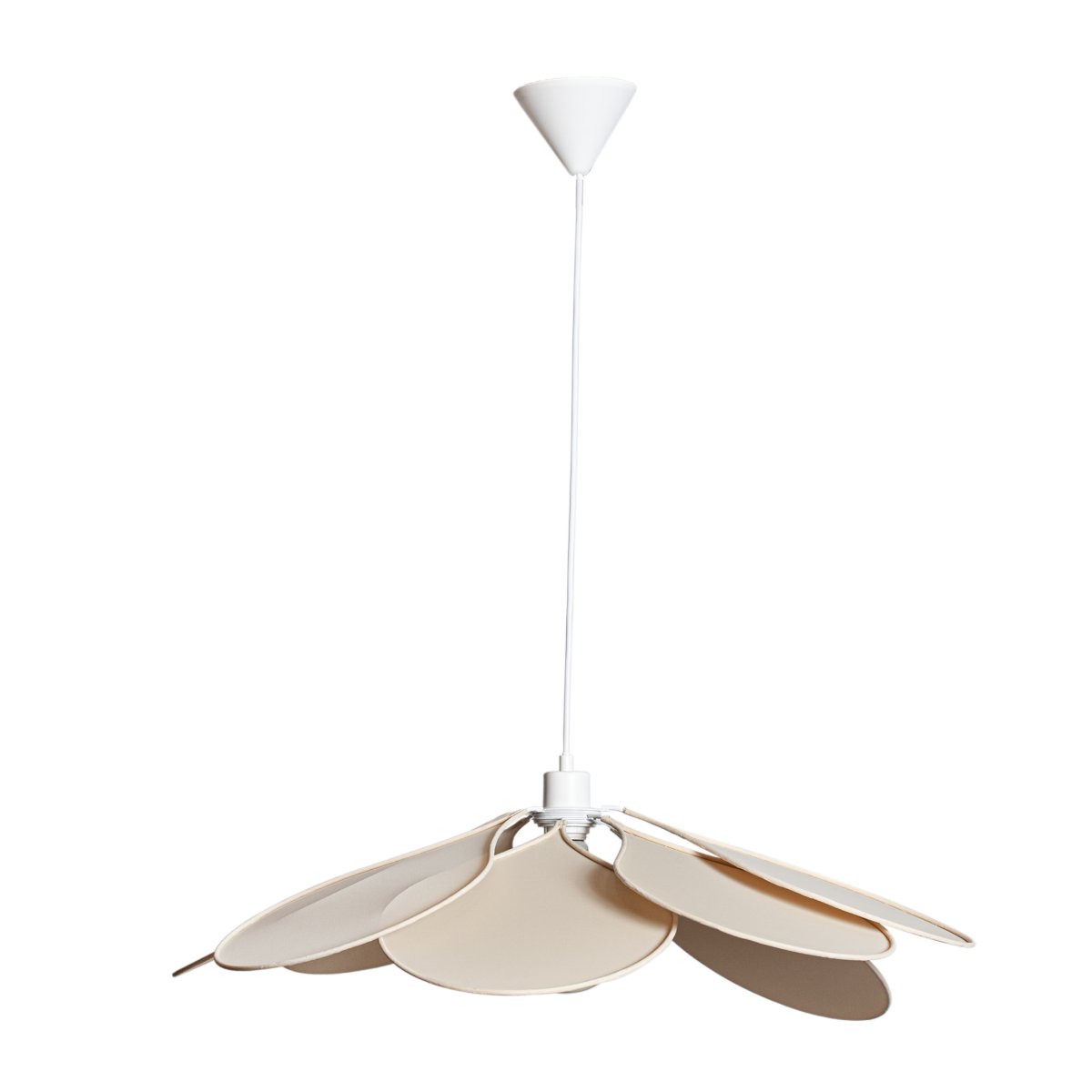 Magnolia Ø80 Beige loftslampe Fra Cottex - Magnolia er en dekorativ loftspendel med et legende design inspireret af blomsterblade.