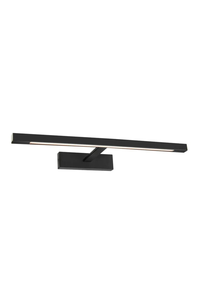 Neptunus 60cm Sort badeværelseslampe Fra Markslöjd - Denne elegante og moderne væglampe er det perfekte valg til at belyse spejle og badeværelser med stil.