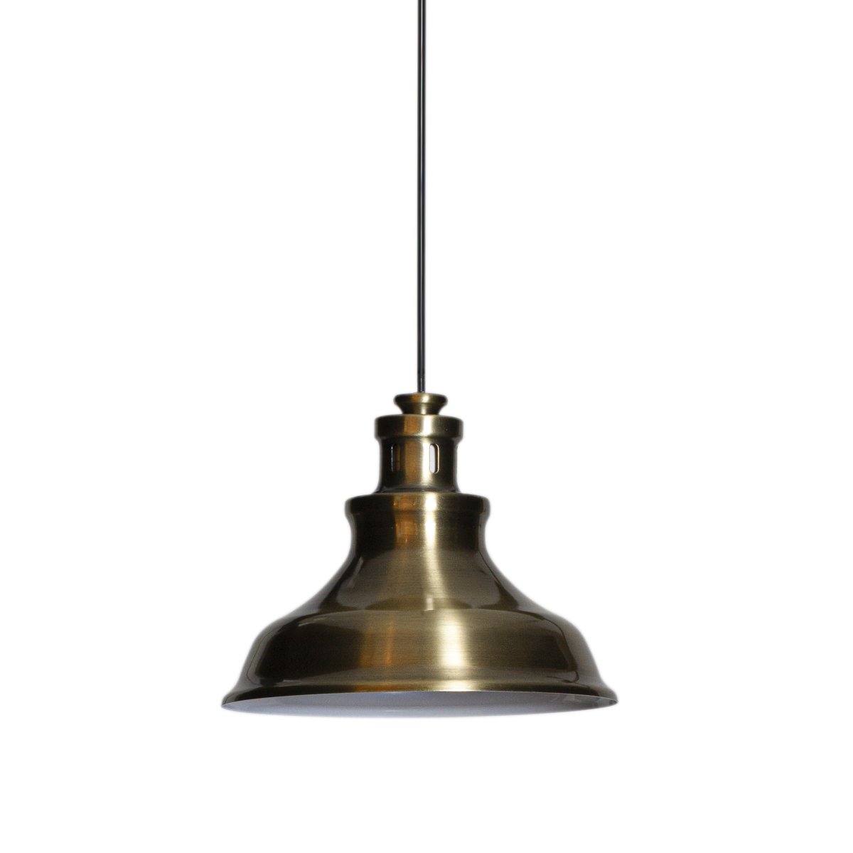 New Haven Ø17 Messing vindueslampe Fra Cottex - New Haven pendellampen i metal med messingfinish er en elegant lampe med et vintage-inspireret design.