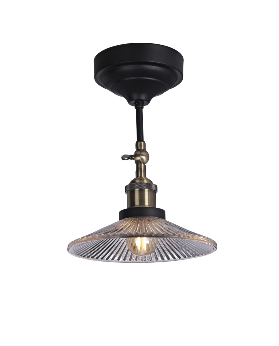 Cobble Ø21.5 Sort plafond Fra Cottex - Den sorte messingfinish og det klassiske design passer til både moderne hjem og mere traditionelle miljøer.