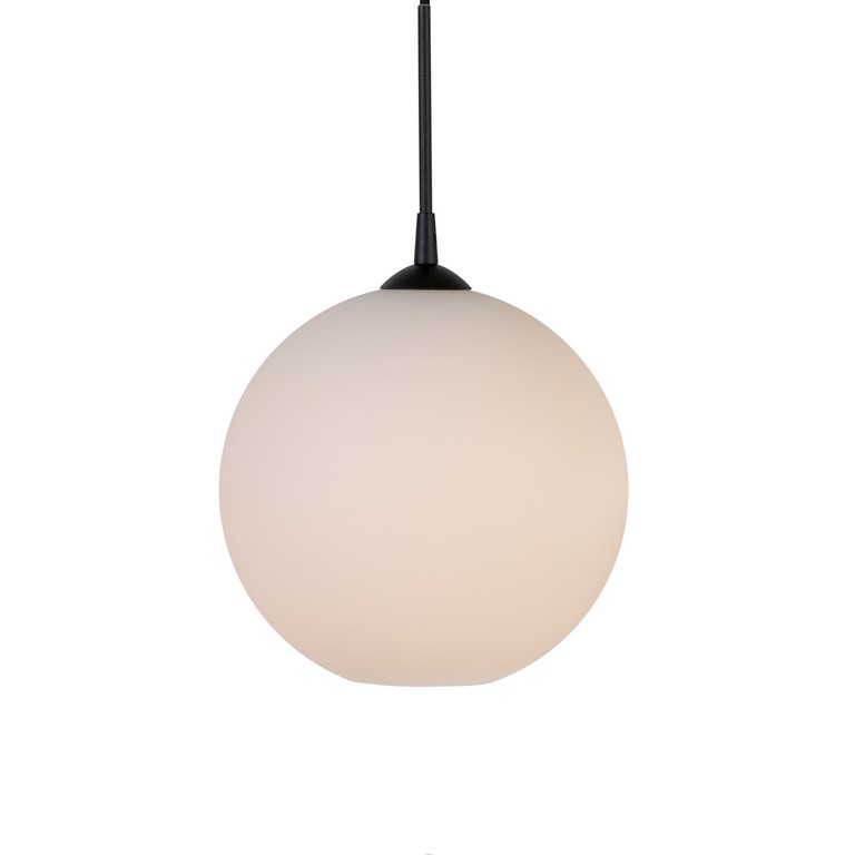Capo Ø30 Hvid loftslampe Fra Belid - Capo pendel er et klassisk klodeformet vedhæng med et smukt opalfarvet glas og fine detaljer i metal.