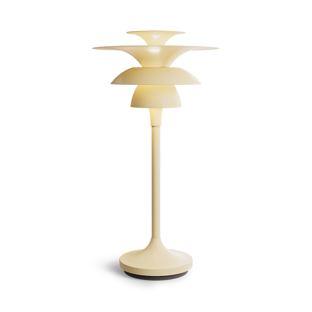 Picasso 35cm Let honning bordlampe Fra Belid - Farverne gifter sig meget behageligt med naturlige indretningsstile, men ogs&aring; mere grafiske indretningsstile, hvor man &oslash;nsker en passende fremtoning af indretningsdetaljerne.