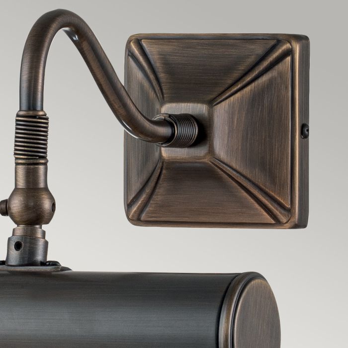 Picture 19cm Bronze Fra Elstead Lighting - En enkel serie af stilfulde og elegante billedlys i bronzefinish.