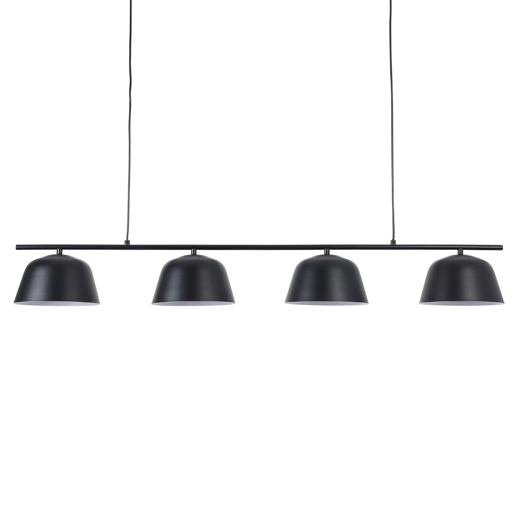 Pop 142cm Sort loftslampe Fra Nordic Lighting - Pop er en stilfuld loftslampe i metal med en sort finish, der giver et roligt og moderne indtryk.