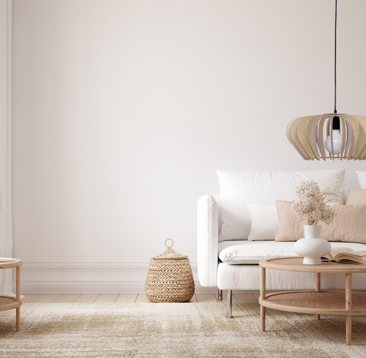 Calyps Ø45 Træ loftslampe Fra Aneta Lighting - Calyps er en elegant krydsfiner pendel i en afrundet form, der skaber en smuk lys- og skyggeeffekt, når den er tændt.