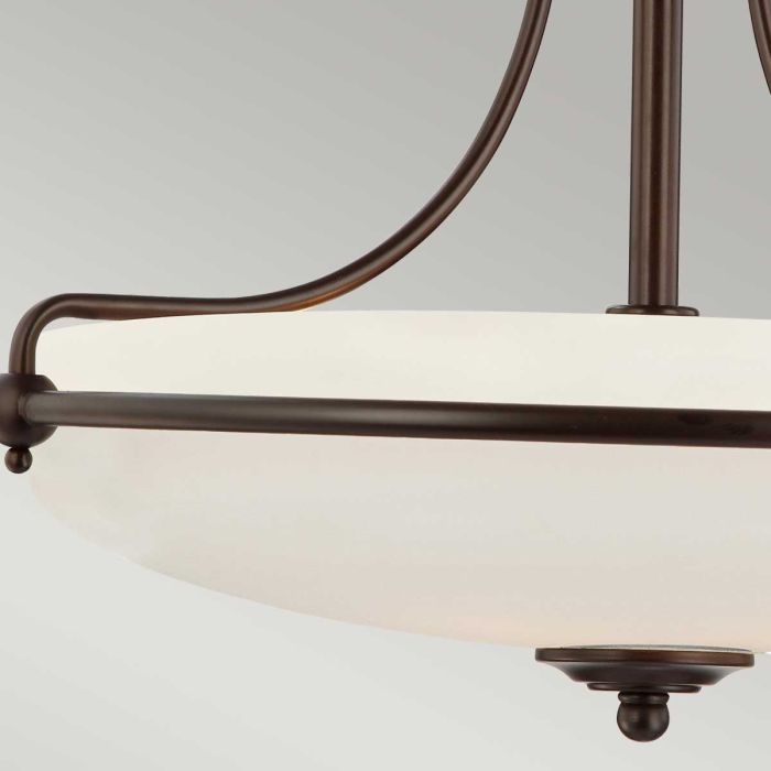 Griffin Ø53 Bronze plafond Fra Elstead Lighting - Den etsade sk&auml;rmen &auml;r vitm&aring;lad p&aring; insidan, vilket sprider ljuset j&auml;mnt och skapar en behaglig belysning i hemmet.