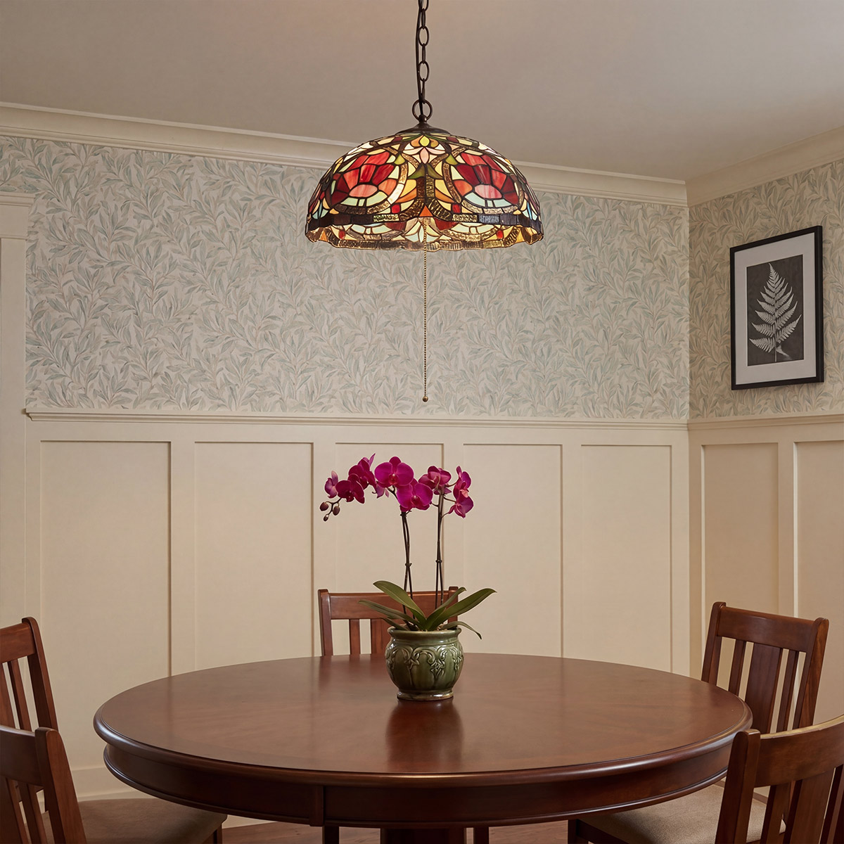 Larissa Ø38 Flerfarvet Fra Elstead Lighting - Larissa er en dekorativ loftspendel i klassisk Tiffany-stil, fremstillet af st&aring;l med en smuk vintage bronzefinish.