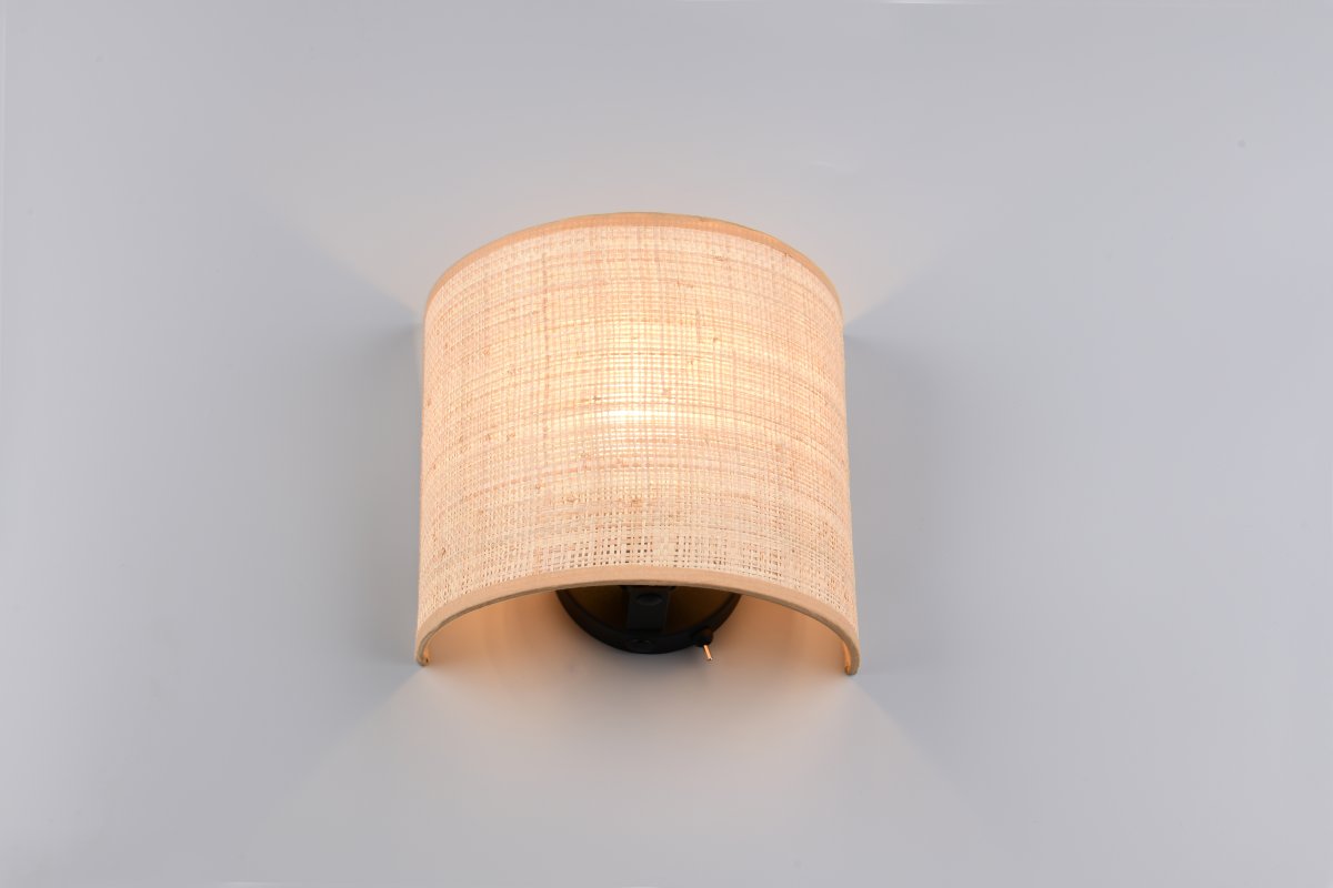 Aimee 20cm Natur væglampe Fra Trio Lighting - Lampen har en fast installation, men det er muligt at tilslutte en ledning og stik hvis det ønskes (medfølger ikke).