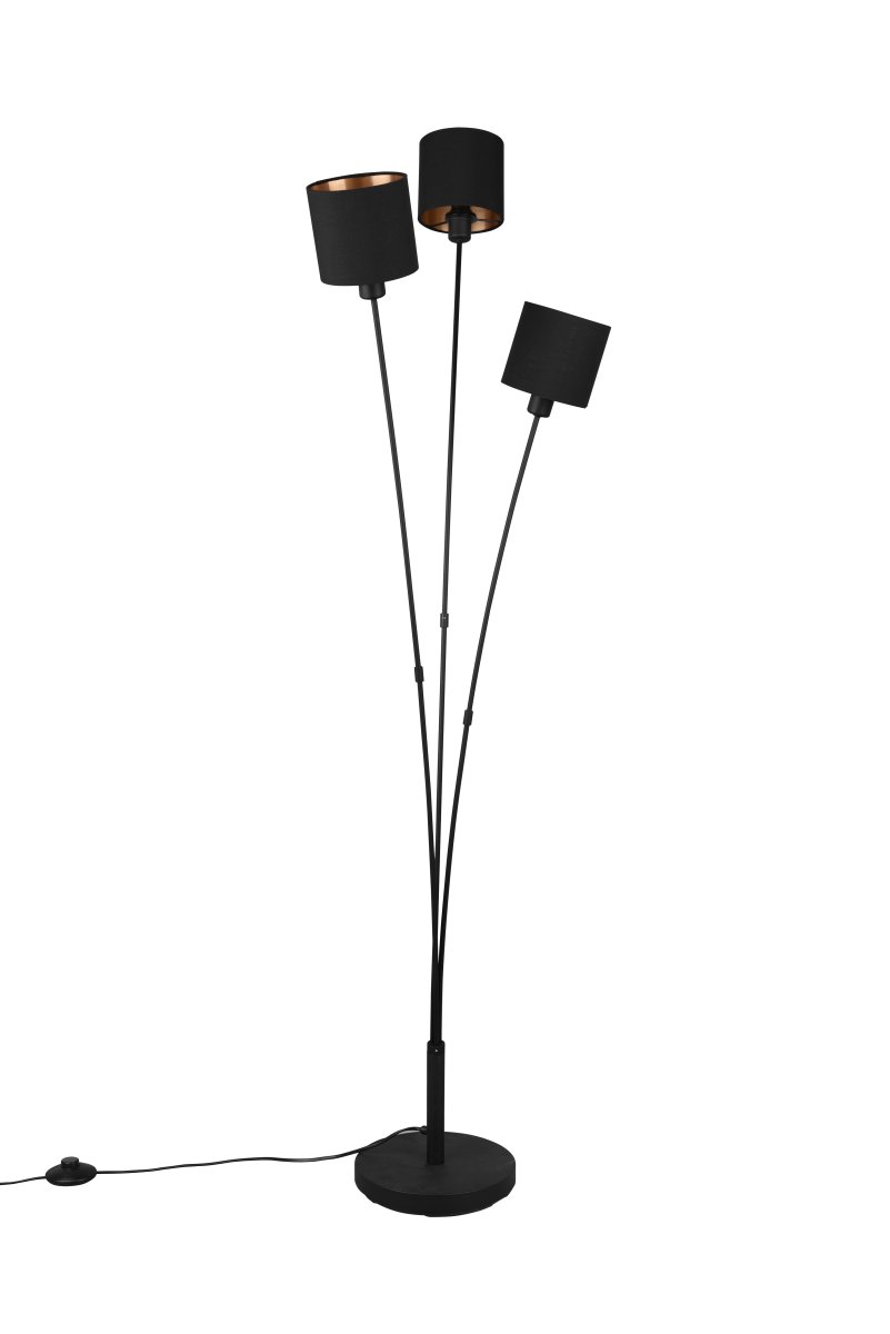 Tommy 3 Sort gulvlampe Fra Trio Lighting - De tre tekstilsk&aelig;rme bidrager til en varm og hyggelig atmosf&aelig;re, mens de klare linjer giver et moderne og minimalistisk pr&aelig;g.