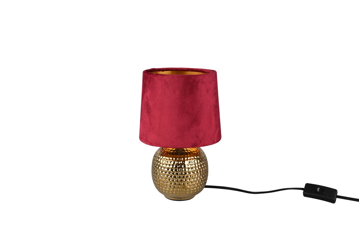 Sophia 26cm RØD bordlampe Fra Trio Lighting - Kombinationen af guldskinnende keramik og den røde stofskærm giver Sophia et elegant og moderne look, der pifter ethvert rum op.