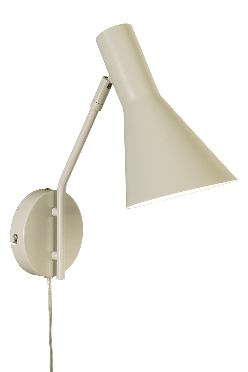 Ceres Beige læselampe Fra Aneta Lighting - CERES væglampe har et stilrent og moderne design med lige og rene former, der passer perfekt ind i det skandinaviske hjem.