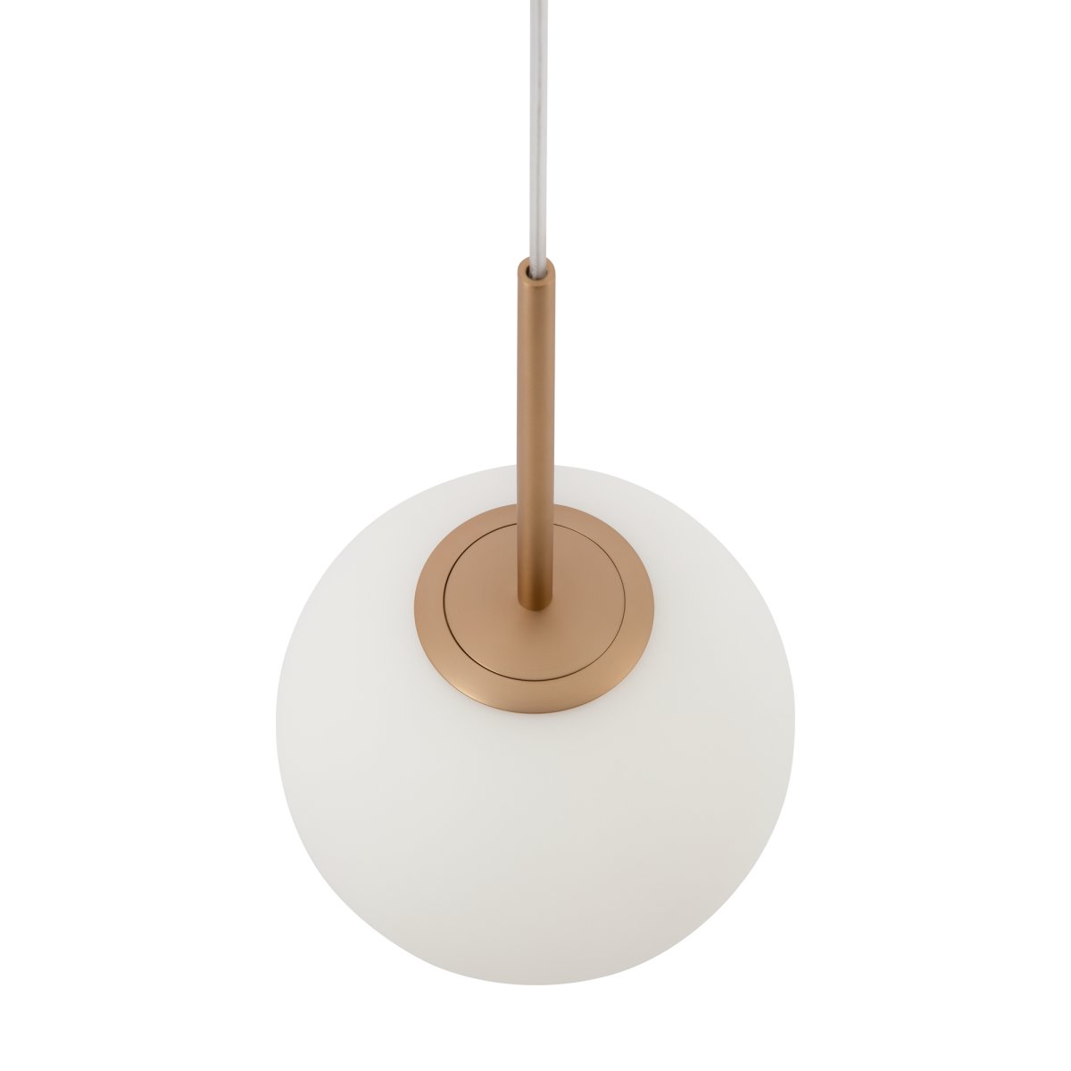 Basic form Ø20 Guld loftslampe Fra Maytoni - Med sin bløde opalglaskugle og et smalt metallisk armatur i guldfinish giver lampen et smukt og behageligt lys, der passer perfekt i både moderne og klassiske indretningsstile.