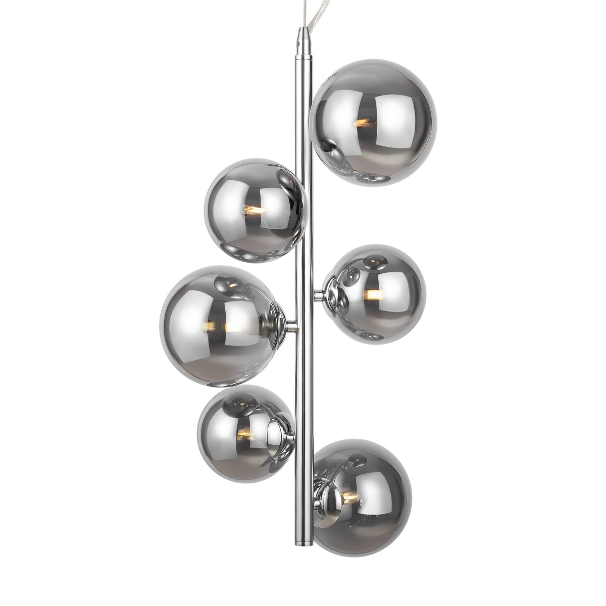 Dallas Ø30 Chrom loftslampe Fra Maytoni - Dens unikke design med runde glaskupler i forskellige retninger skaber et dramatisk og elegant lysspil, der fylder rummet med varme og karakter.