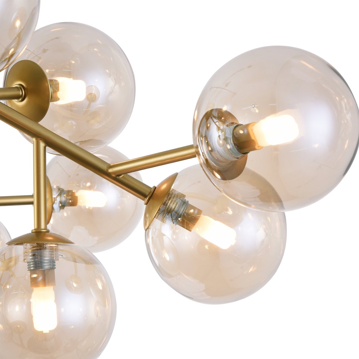 Dallas 20 Guld plafond Fra Maytoni - Dens unikke design med runde glaskupler i forskellige retninger skaber et dramatisk og elegant lysspil, der fylder rummet med varme og karakter.