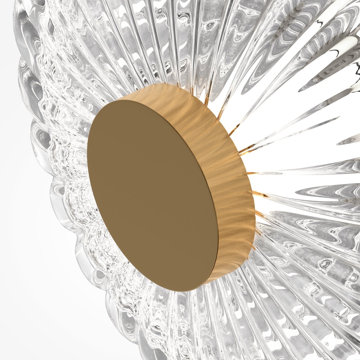 Amulet Ø18 Guld væglampe Fra Maytoni - Med sin krystalklare glaskuppel i et indviklet m&oslash;nster og en sofistikeret gylden detalje i midten spreder lampen et bl&oslash;dt og behageligt lys, der forst&aelig;rker atmosf&aelig;ren i ethvert rum.