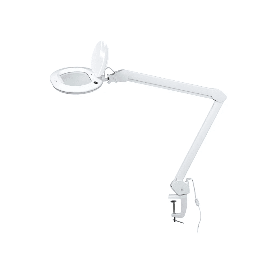 Tibro 120cm Hvid skrivebordslampe Fra Armaturhantverk - Arml&aelig;ngden p&aring; de 120cm, der kan vinkles, g&oslash;r, at du nemt kan justere lysets retning pr&aelig;cis, som du &oslash;nsker.