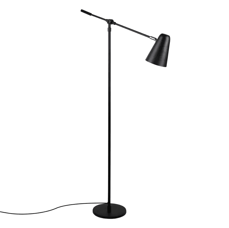 Ramo Sort gulvlampe Fra H. Skjalm P - Brug den ved siden af sofaen, i soveværelset, som natlampe ved sengen, i entreen eller på; kontoret.