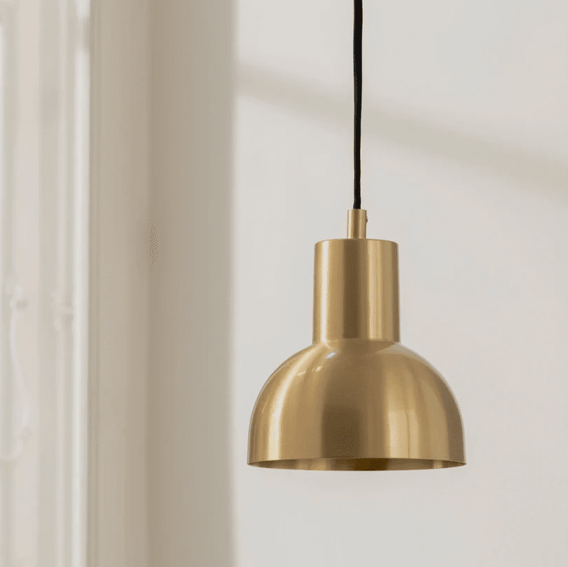 Mini Ø14 Mat messing loftslampe Fra H. Skjalm P - Mini vedhæng i mat messing.