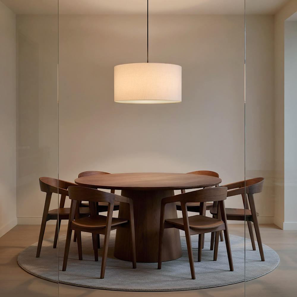 Soft Ø60 Hvid/bronze loftslampe Fra Belid - Soft pendellampe er en stilfuld lampe med en bl&oslash;dt afrundet form, der skaber et varmt og behageligt lys.