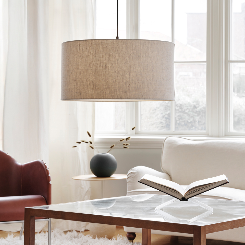 Soft Ø60 Natur/bronze loftslampe Fra Belid - Soft pendellampe er en stilfuld lampe med en klassisk, afrundet form og et bl&oslash;dt udtryk.