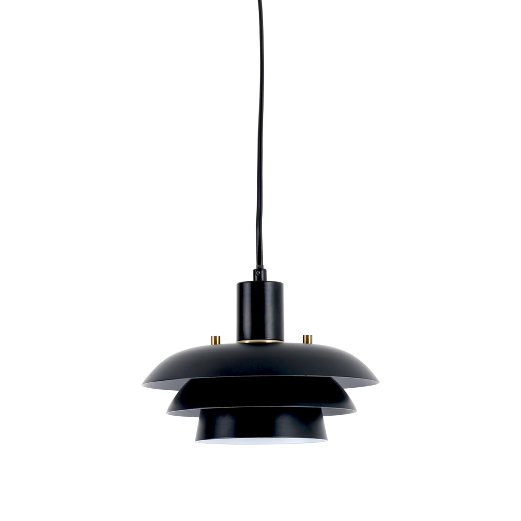 Stealth Ø20 Sort vindueslampe Fra Nordic Lighting - Lampen er lavet af sort metal og har et bl&oslash;dt lagdelt design, der giver et behageligt og nedadrettet lys - perfekt til vinduer eller mindre omr&aring;der.