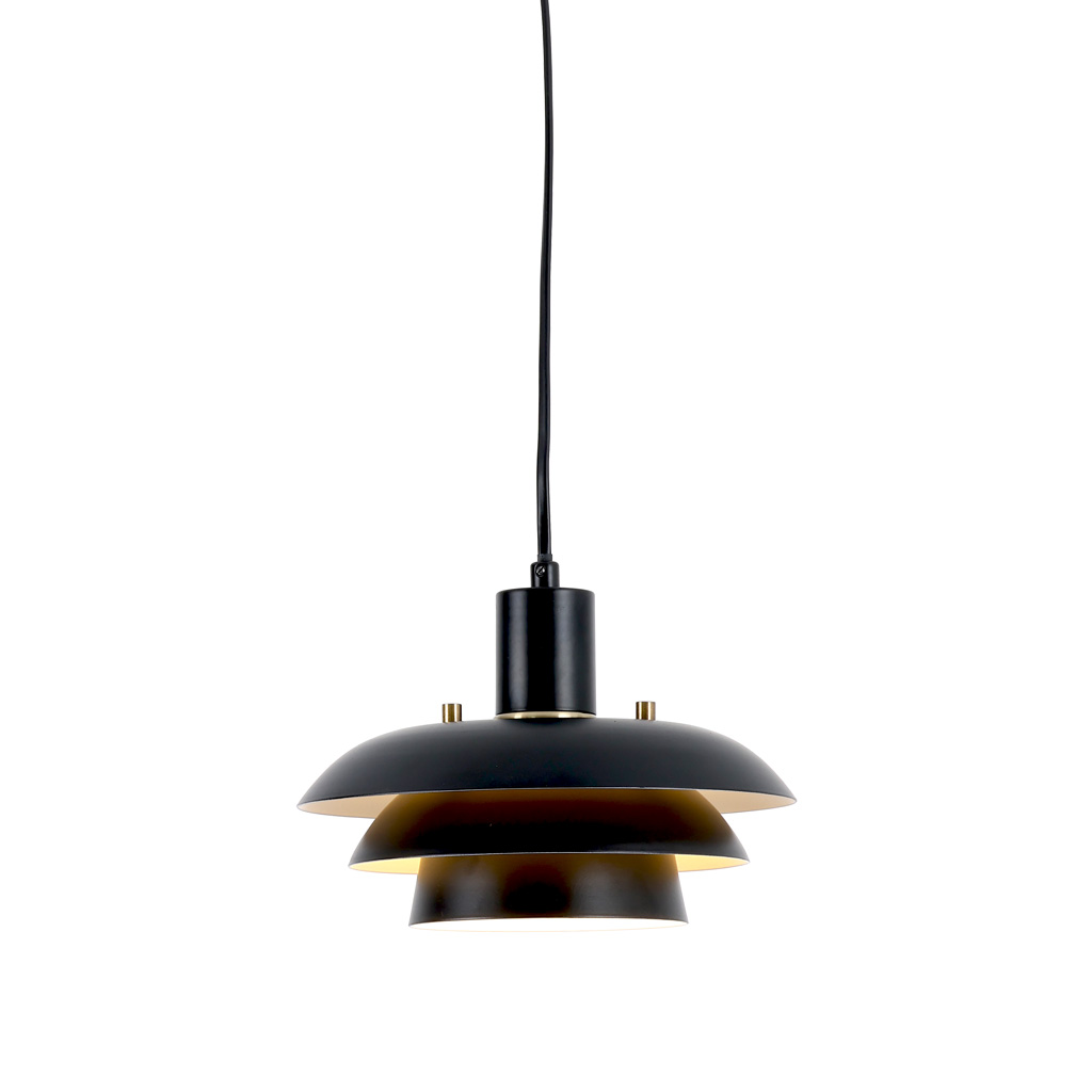 Stealth Ø20 Sort vindueslampe Fra Nordic Lighting - Lampen er lavet af sort metal og har et bl&oslash;dt lagdelt design, der giver et behageligt og nedadrettet lys - perfekt til vinduer eller mindre omr&aring;der.