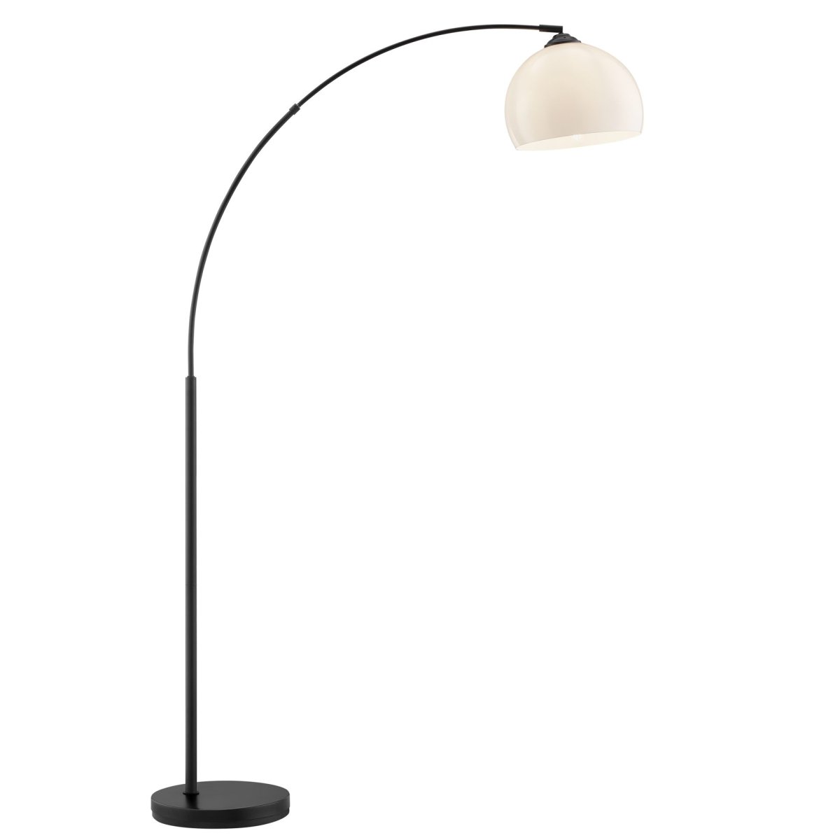 Vessa Sort gulvlampe Fra Brilliant - Vessa er en stilfuld gulvlampe i sort metal med en hvid plastiksk&aelig;rm, der giver lampen et bl&oslash;dt og elegant udtryk.