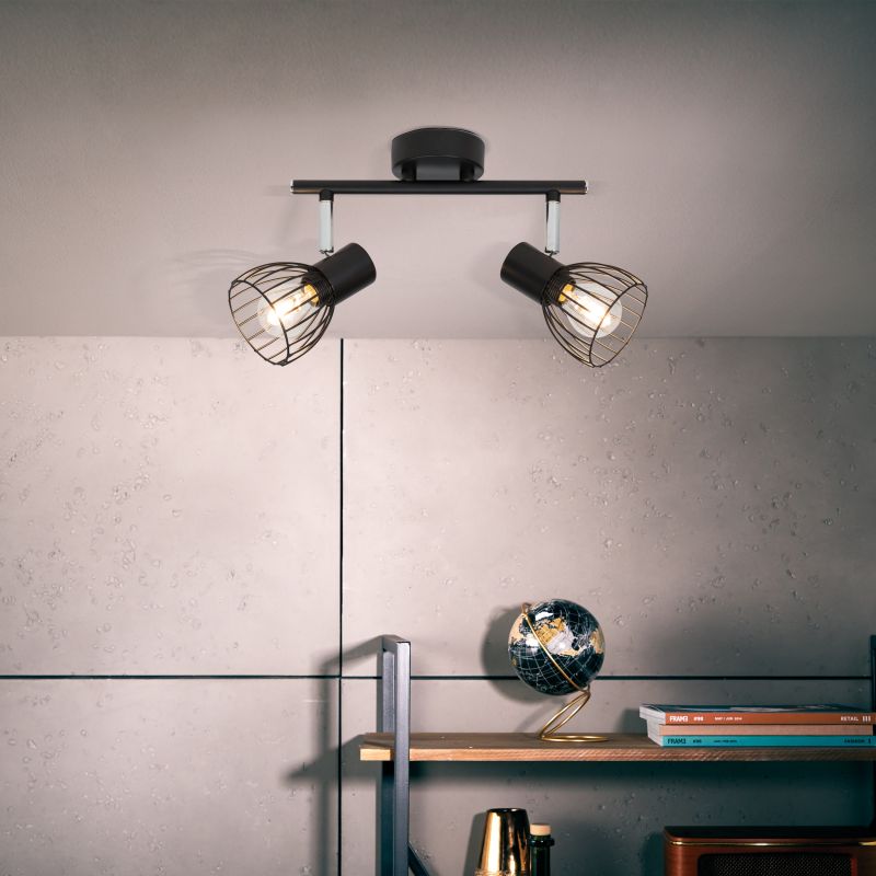 Blacky 2 Sort spotlight Fra Brilliant - Perfekt til brug alene eller i kombination med flere spotlights for at skabe en dynamisk belysning i hjemmet.