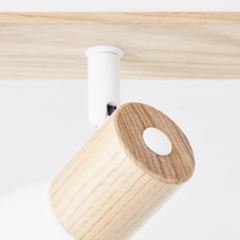 Daintree 2 Hvid spotlight Fra Brilliant - Den kan monteres både i loftet og på væggen og er perfekt til at fremhæve møbler, malerier eller til at oplyse hele rum, når flere spotlights bruges sammen.