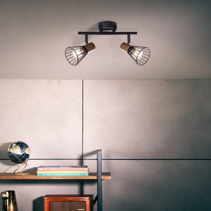 Manama 2 Sort spotlight Fra Brilliant - Spotlighten er lige så velegnet til stuer og soveværelser som til entreen eller køkkenet.