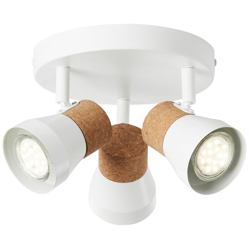 Moka 3 Hvid spotlight Fra Brilliant - De justerbare lampehoveder giver dig mulighed for at rette lyset derhen, hvor det er n&oslash;dvendigt, uanset om lampen er monteret i loftet eller p&aring; v&aelig;ggen.
