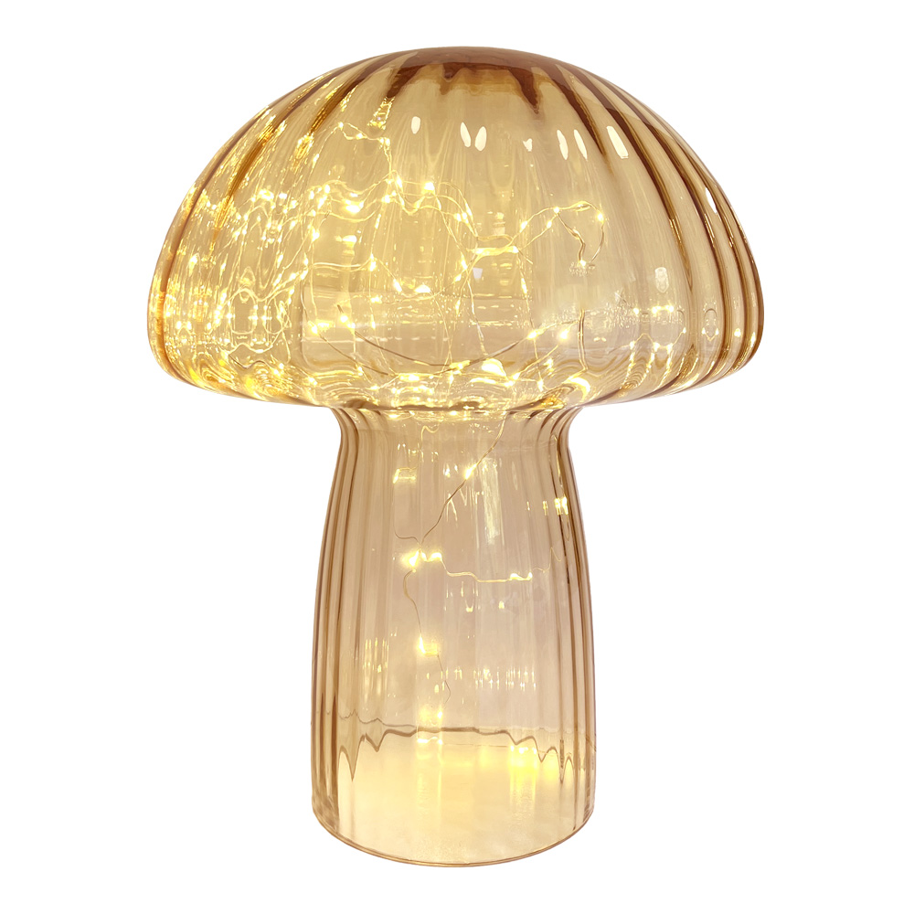 Mushroom 35cm Beige bordlampe Fra Pixie Design - Den er udstyret med en timer og en praktisk 5-trins lysd&aelig;mper til at justere lyset efter behov, hvilket g&oslash;r den perfekt til b&aring;de arbejdsbelysning og hyggelig aftenbelysning.