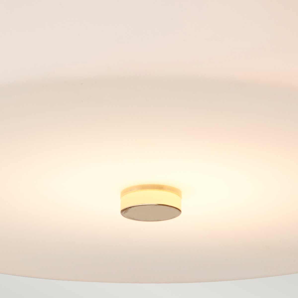Tamar Ø24 Poleret guld badeværelseslampe Fra Elstead Lighting - Tamar plafond i poleret guld er en stilfuld og funktionel belysningsløsning, perfekt til badeværelser takket være IP44-klassificeringen, men også velegnet til korridorer og rum med lavt til loftet.