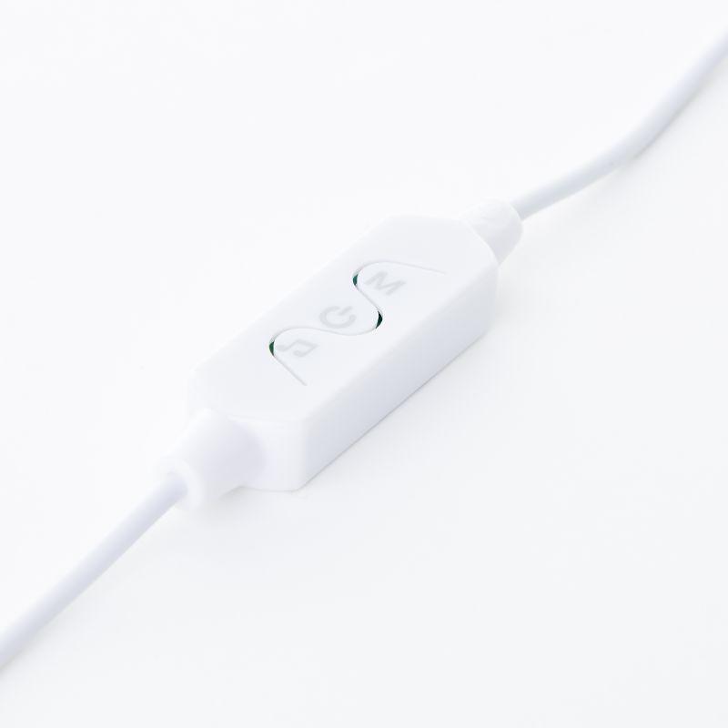 Neele 50cm Hvid bordlampe Fra Brilliant - Med RGB LED har du adgang til en bred vifte af farver og effekter, så du nemt kan tilpasse lyset til dit humør og din lejlighed.