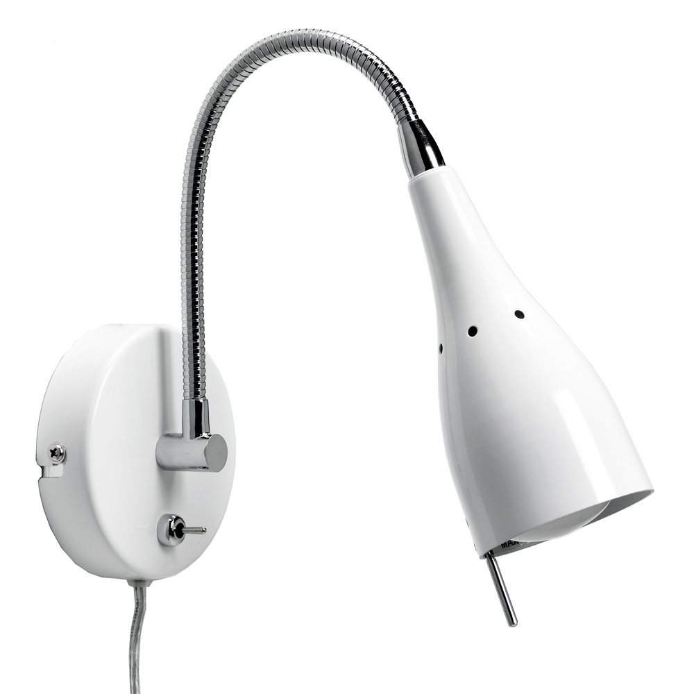 Tanum Hvid læselampe Fra Armaturhantverk - Det elegante og minimalistiske design g&oslash;r, at den passer perfekt i sovev&aelig;relset, stuen eller kontoret.