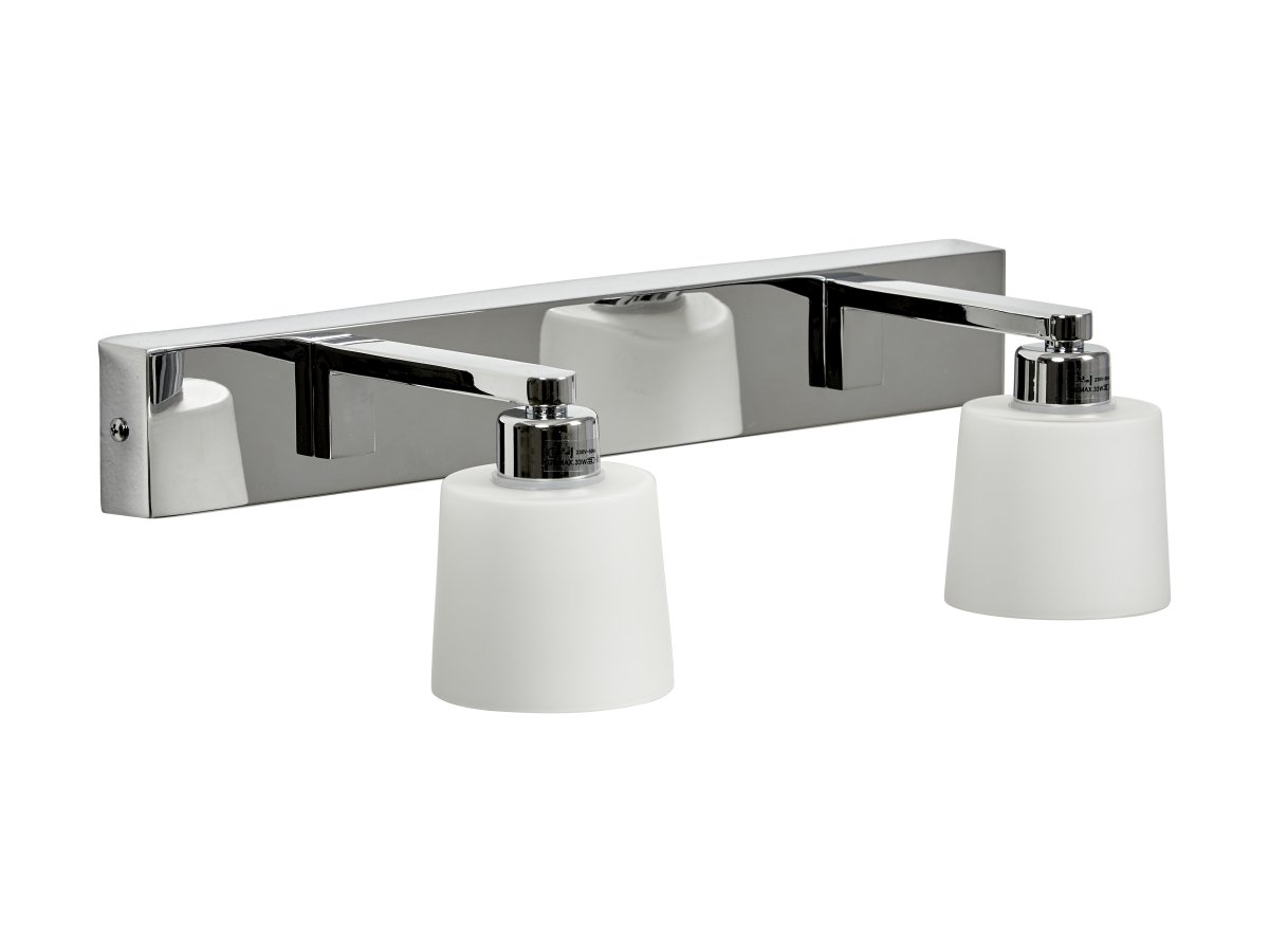 Ulvö 40cm Chrom badeværelseslampe Fra Armaturhantverk - Denne lampe kombinerer funktion og design for at give dit badeværelse en opløftende og stilfuld atmosfære.