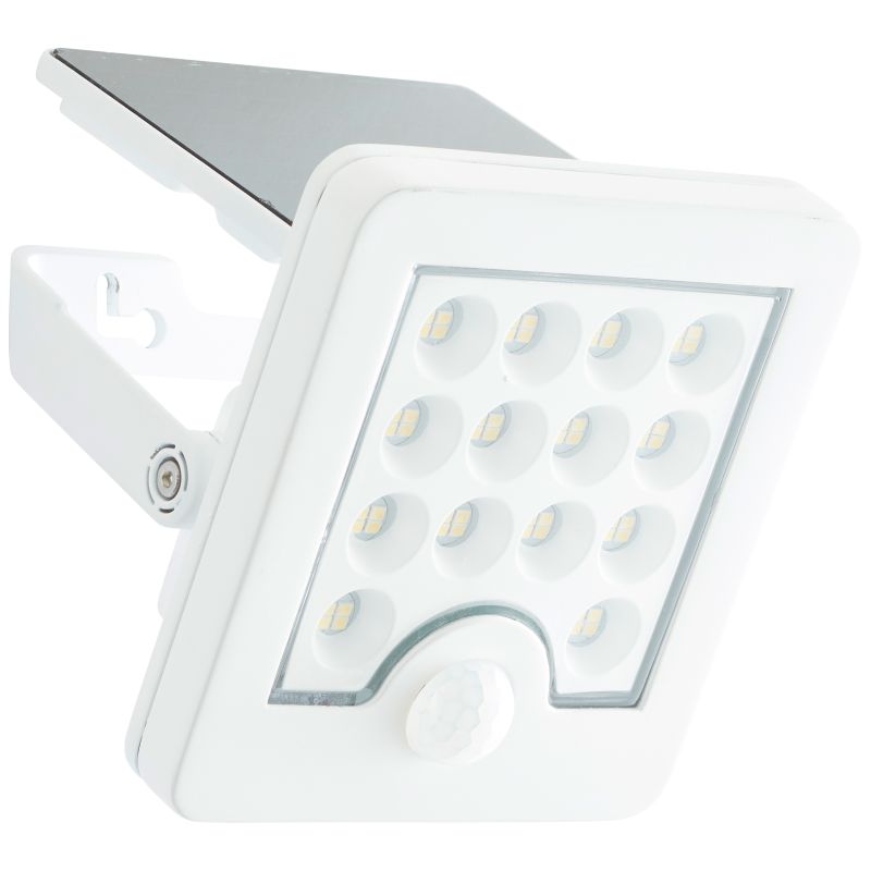 Luton Hvid solcellelampe Fra Brilliant - Med en IP65-klassificering er den vejrbestandig og giver p&aring;lideligt lys hele &aring;ret rundt.