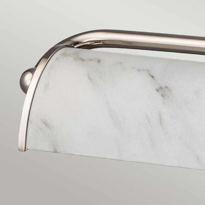 Winchfield 70cm Hvid Fra Elstead Lighting - Den robuste stålramme med justerbare arme og smukt belagte overflader giver en høj grad af holdbarhed.