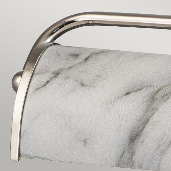 Winchfield 45cm Hvid Fra Elstead Lighting - Den robuste stålramme med justerbare arme og smukt belagte overflader giver en høj grad af holdbarhed.